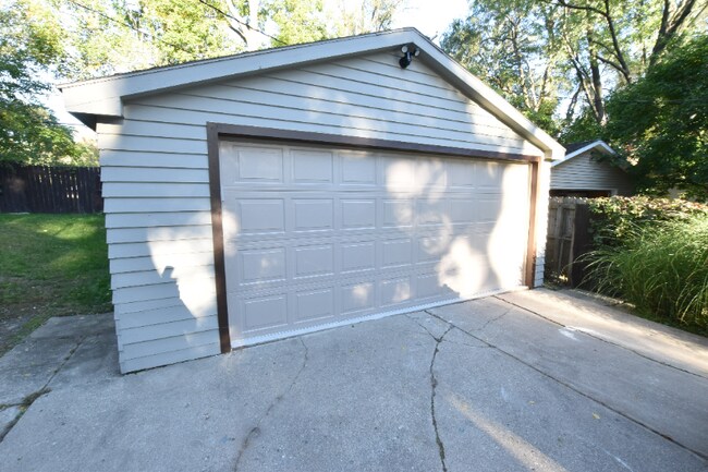 Photo - 3234 Whitfield Dr