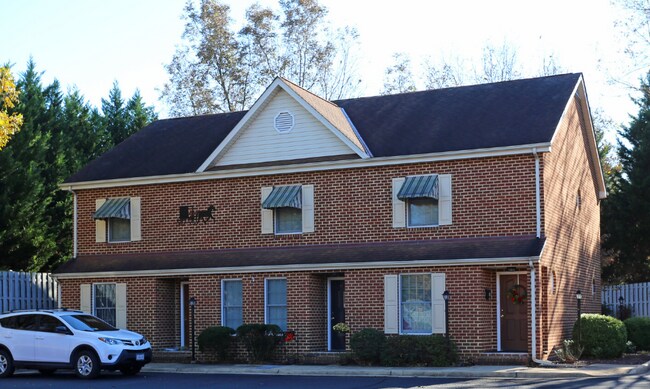 Photo - 919 Lakeview Ave