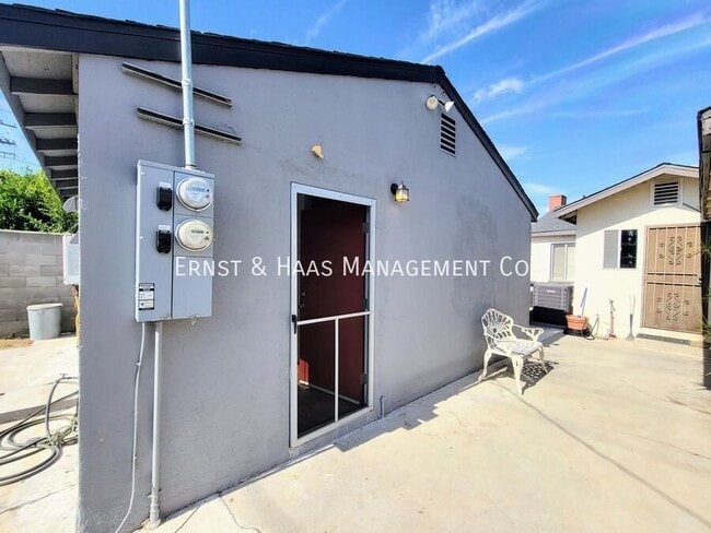 Building Photo - 4514 Linden Ave Unit A