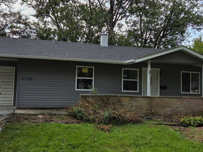 Building Photo - 21836 Orion Ave Rental