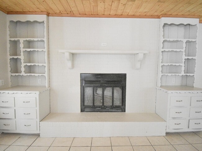 Photo - 109 Alida St