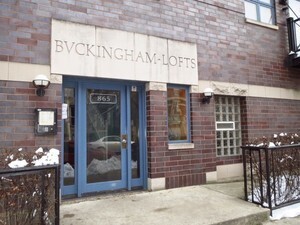 Building Photo - 865 W Buckingham Pl Rental