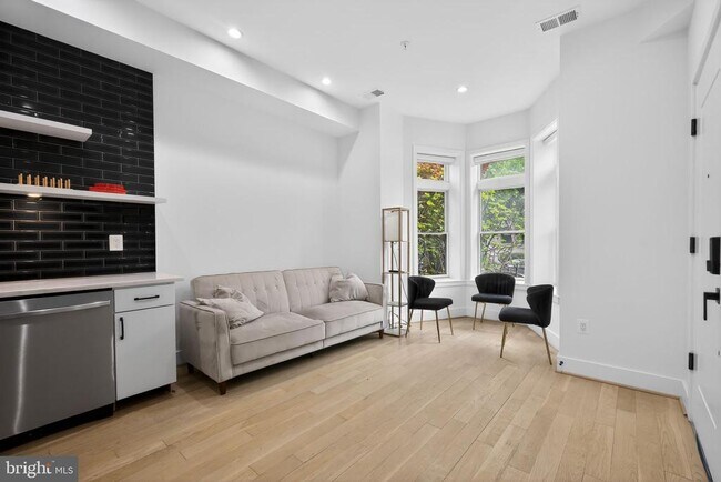 Photo - 1808 S St NW Unit 2