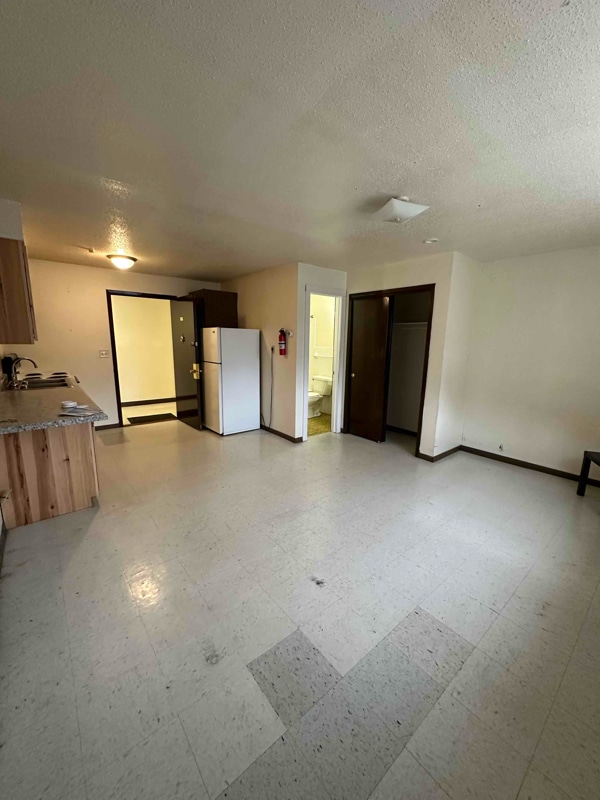 Photo - 320 Oak Ave N Unit 109