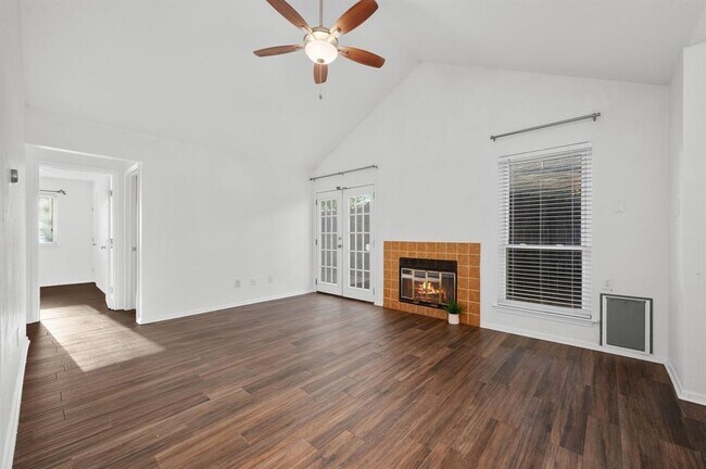 Photo - 12329 Limerick Ave