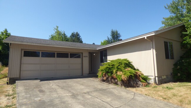 3 bedroom home in South Salem! - 3 bedroom home in South Salem!