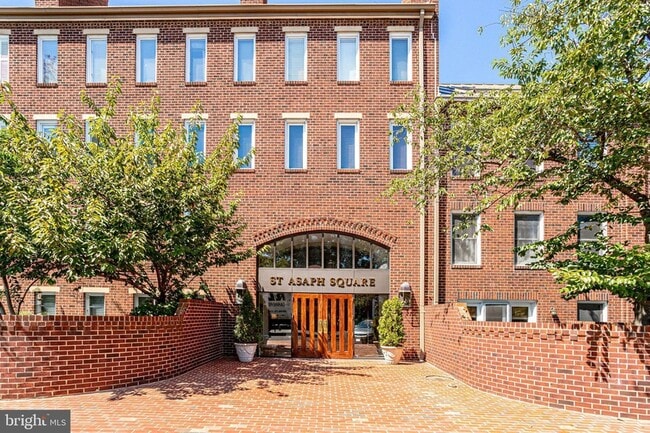 Building Photo - 801 S Pitt St Unit 329 Rental