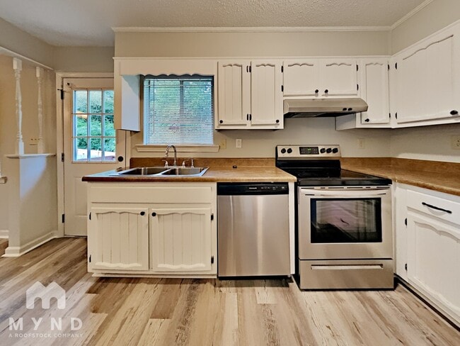 Photo - 2269 Belmore Ln