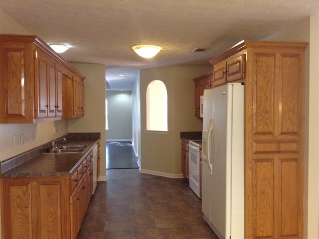 Photo - 2122 Creek Trail Dr