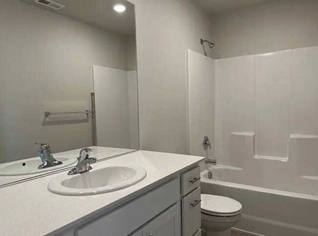 Photo - 4831 Parsley Ave NE