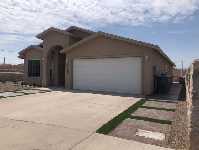 Photo - 6216 Lovebird Ln