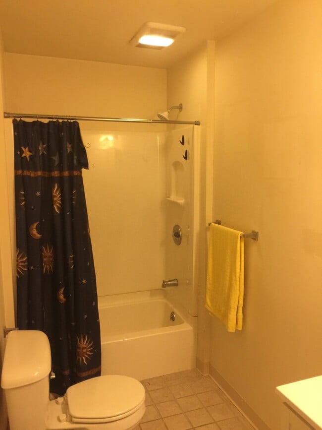 Photo - 226 Poplar St Unit 2nd floor