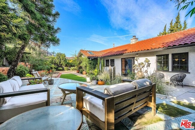 Building Photo - 4267 Don Jose Dr