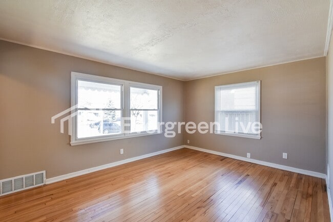 Photo - 2746 N 58th BLVD