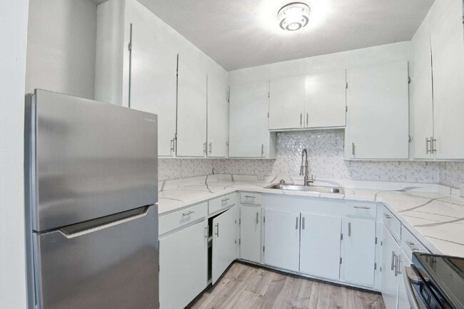 Photo - 6318 Laramie St Unidad 2