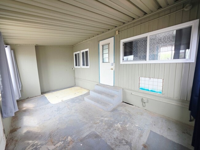 Photo - 1779 Artesia Dr