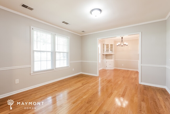 109 Woodgreen Dr