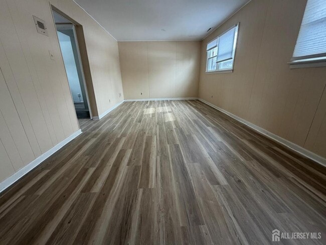 Photo - 16 Barnett Rd