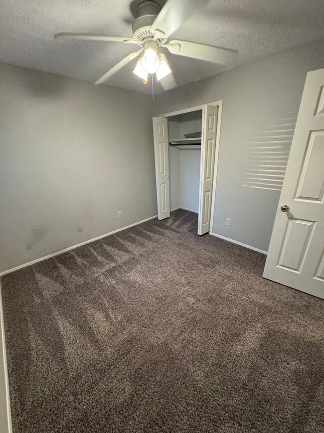 Photo - 4123 Regentview St NE