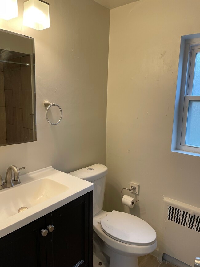 Riverstone Court Apartments Beechmont Ave Cincinnati, OH