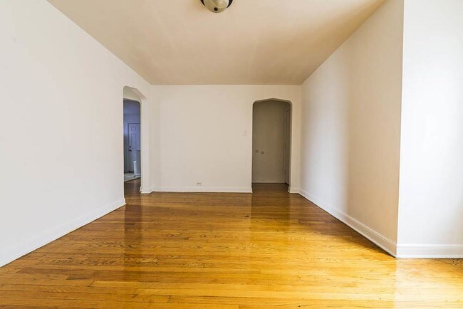 Photo - 8255 S Maryland