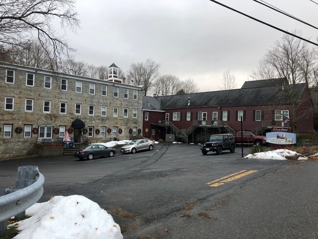 3 Cook St Unit 33