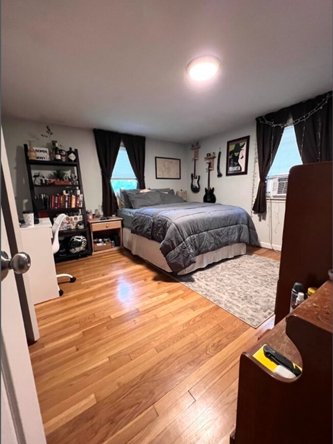 Photo - 115 Cowing St Unidad #2