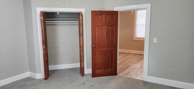 Photo - 1214 St James St