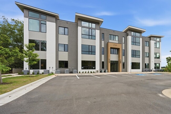 Building Photo - 2730 Wakefield Pines Dr