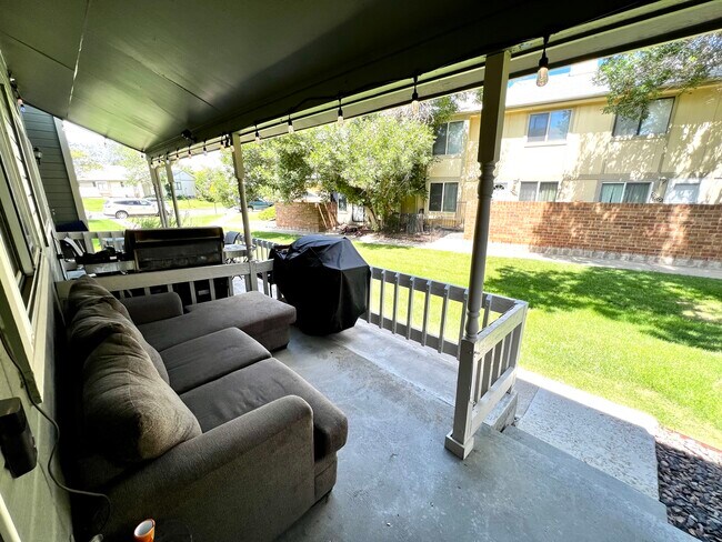 Photo - 10156 Quivas St