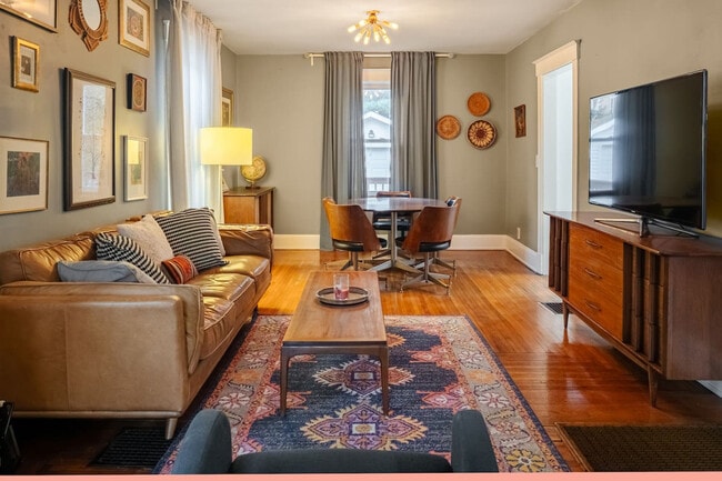 Photo - 3935 Oak Park Pl Unit ID1353852P