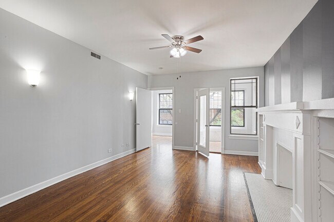 Photo - 7702 N Marshfield Ave Unidad 2