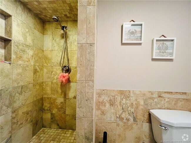 Building Photo - 10310 S Ocean Dr Unit 201 Rental