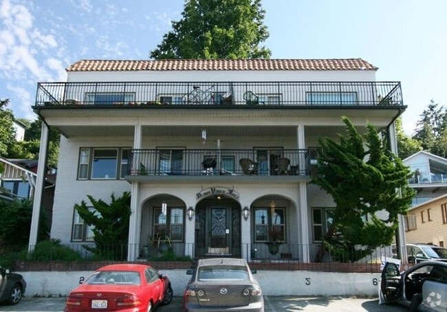 Primary Photo - La Playa Vista Apartments