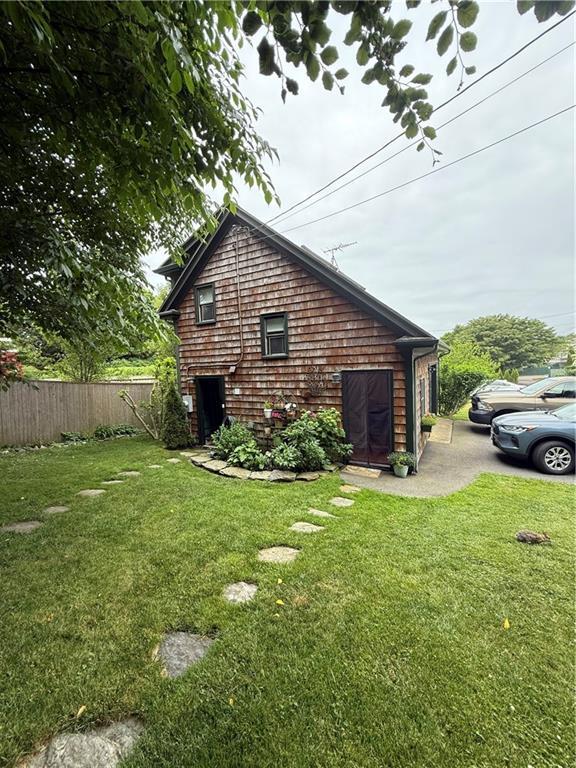 Building Photo - 141 Coggeshall Ave