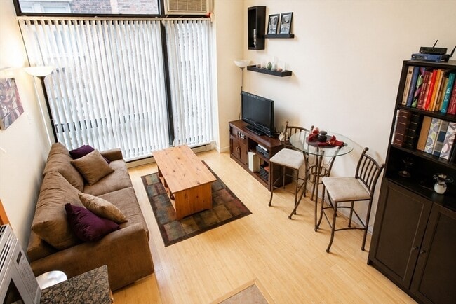 Photo - 12 Stoneholm St Unit 407
