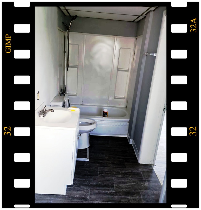 Photo - 128 Hornell St