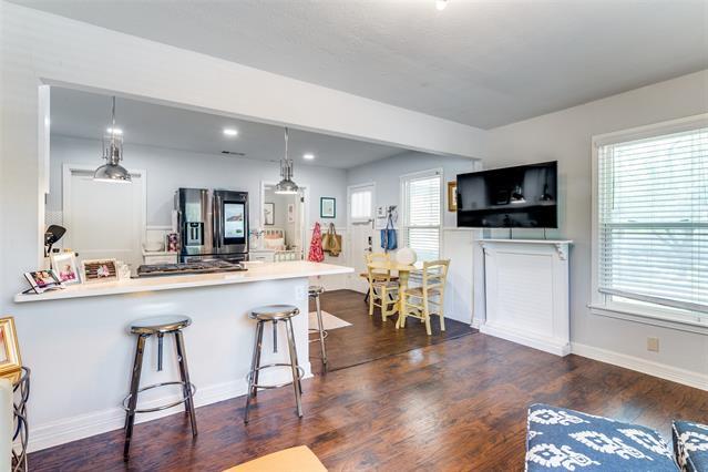 Photo - 1827 Frederick St