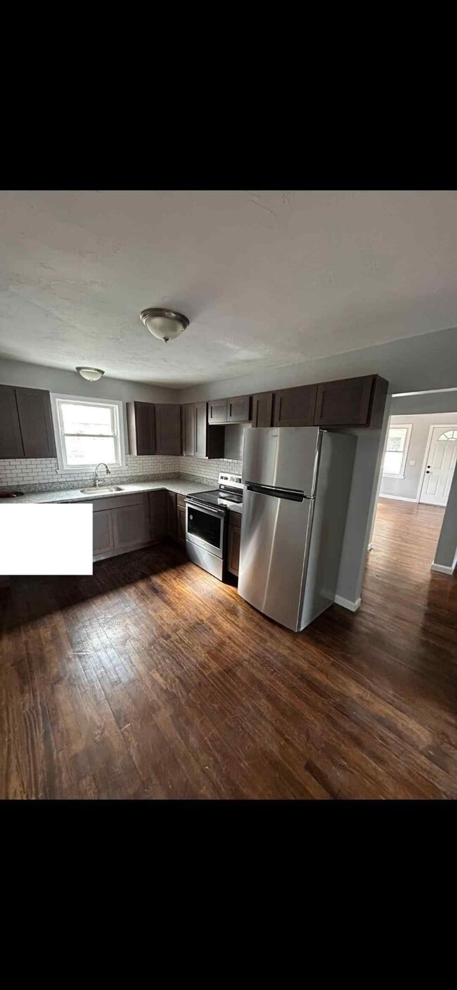 Kitchen - 3 Morris St Apartments Unit 1