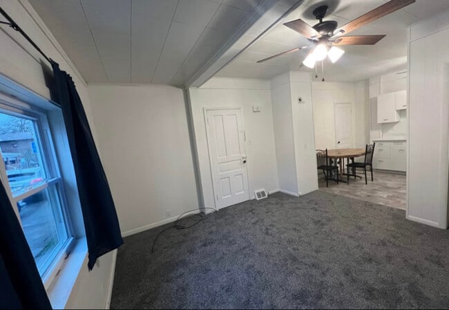 Photo - 611 N 3rd St Unidad Apt B