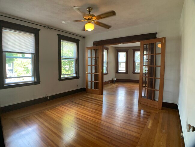 Photo - 16 Montgomery St Apartment Unit 2