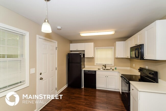 Photo - 1328 Orlando Cir NE