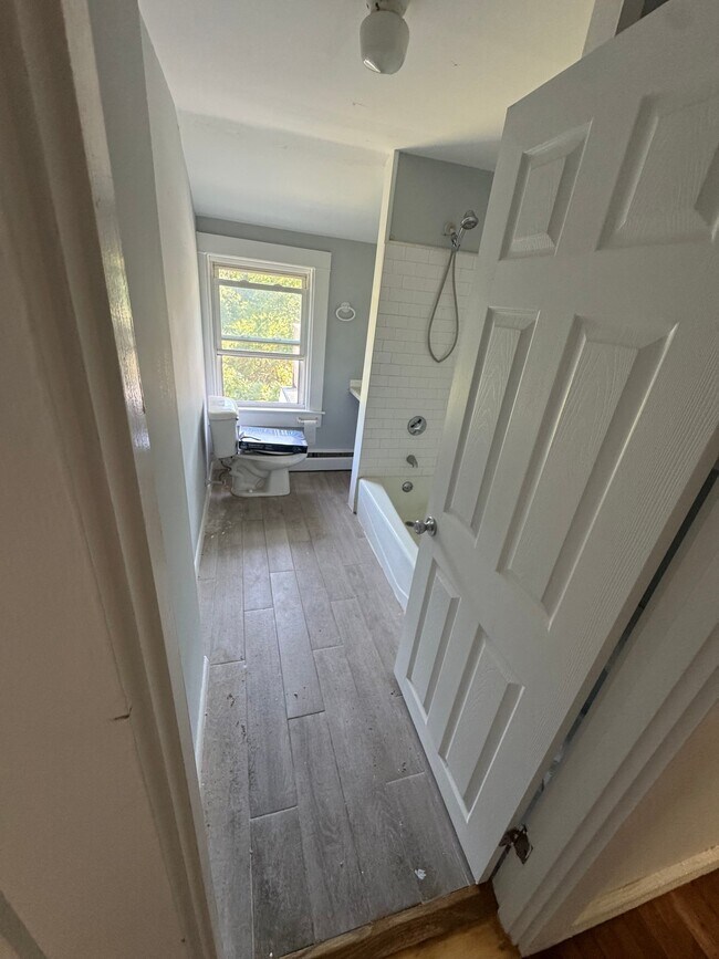 689 E Falmouth Hwy Unit 3