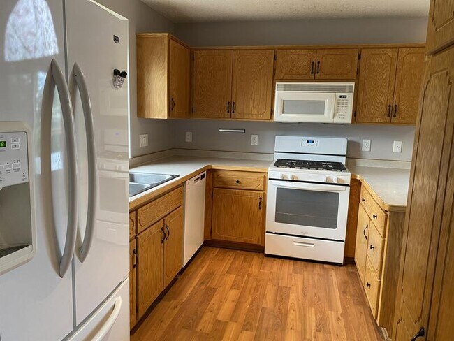 Photo - 10071 Somerset Ln