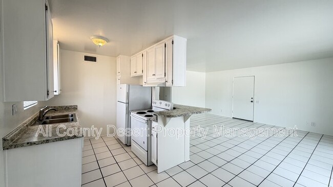 Photo - 550 El Cielo Rd Unit 15