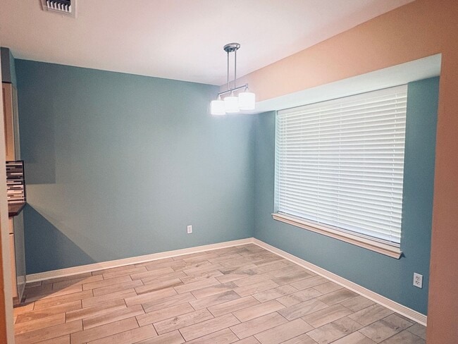 Photo - 10621 Creek Ridge Dr