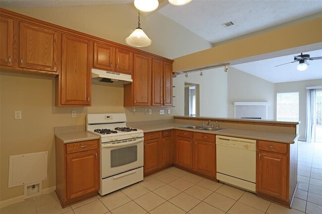 Photo - 11011 Shadowfield Dr