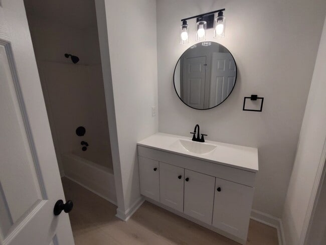 Photo - Beautiful cul-de-sac home - Lots of Upgrades