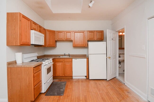 Photo - 1009 N Sacramento Ave Unit M04H