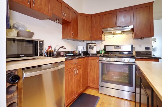 Photo - 519 Monroe St Unit 3B